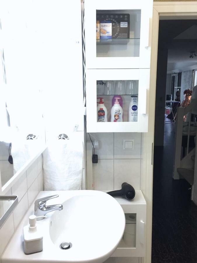Grosses Helles Zimmer + Eigenes Bad Hamburg Ngoại thất bức ảnh